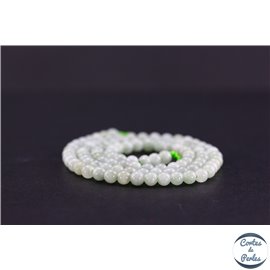 Perles semi précieuses en jade de Birmanie - Ronde/4 mm - Vert pâle