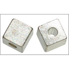 Apprêts Boules de Métal qualité premium - Cube/8 mm - Argenté