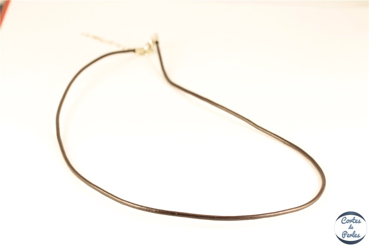 Collier ras du cou fil transparent avec perles marrons