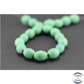 Perles indiennes en verre - Ovales/13 mm - Vert printemps