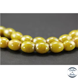 Perles indiennes en verre - Ovales/13 mm - Vert péridot