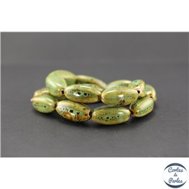 Perles en céramique - Ogives/25 mm - Vert cyprès