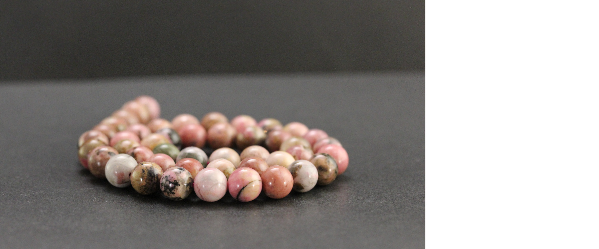Perles en rhodonite