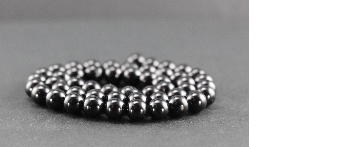 Perles en spinelle