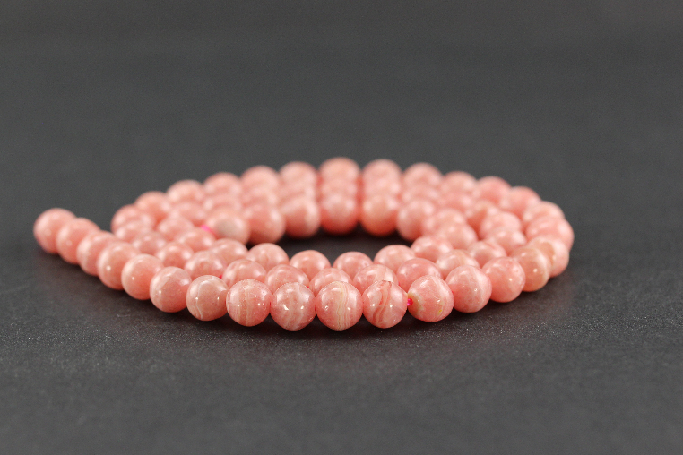 Perles en rhodochrosite