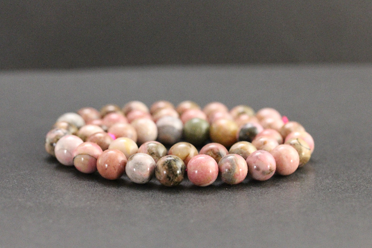 Perles en rhodonite