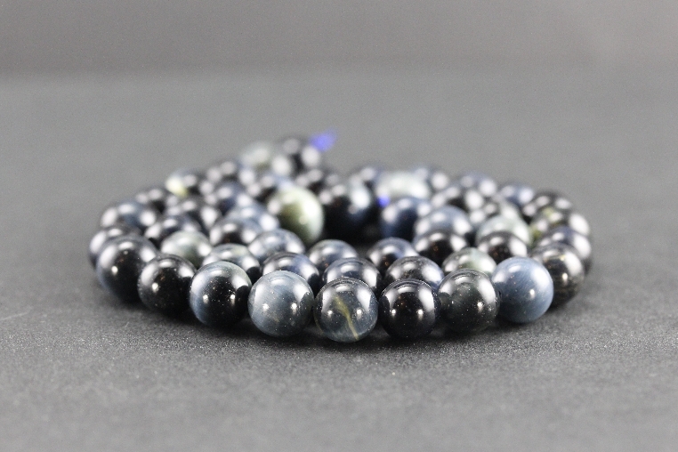 Grossiste perles en oeil de faucon