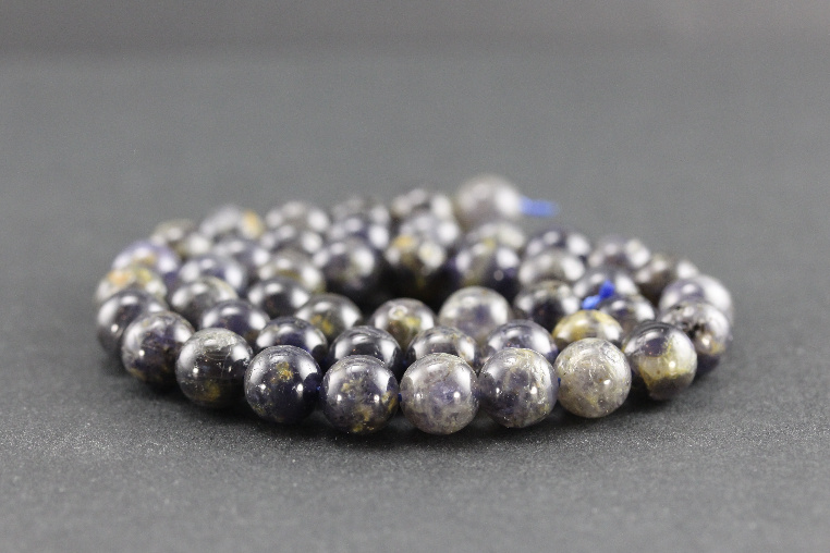 Perles en iolite
