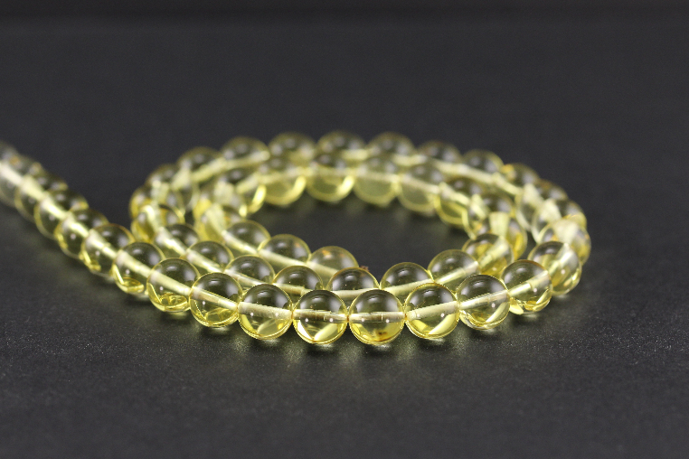 Perles en ambre